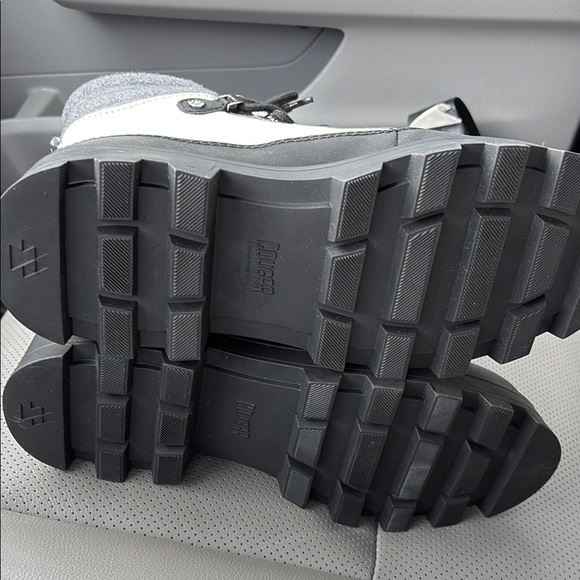 Cougar Black and White Winter Boots with Insulated Lining size 10-NEW - Picture 3 of 6